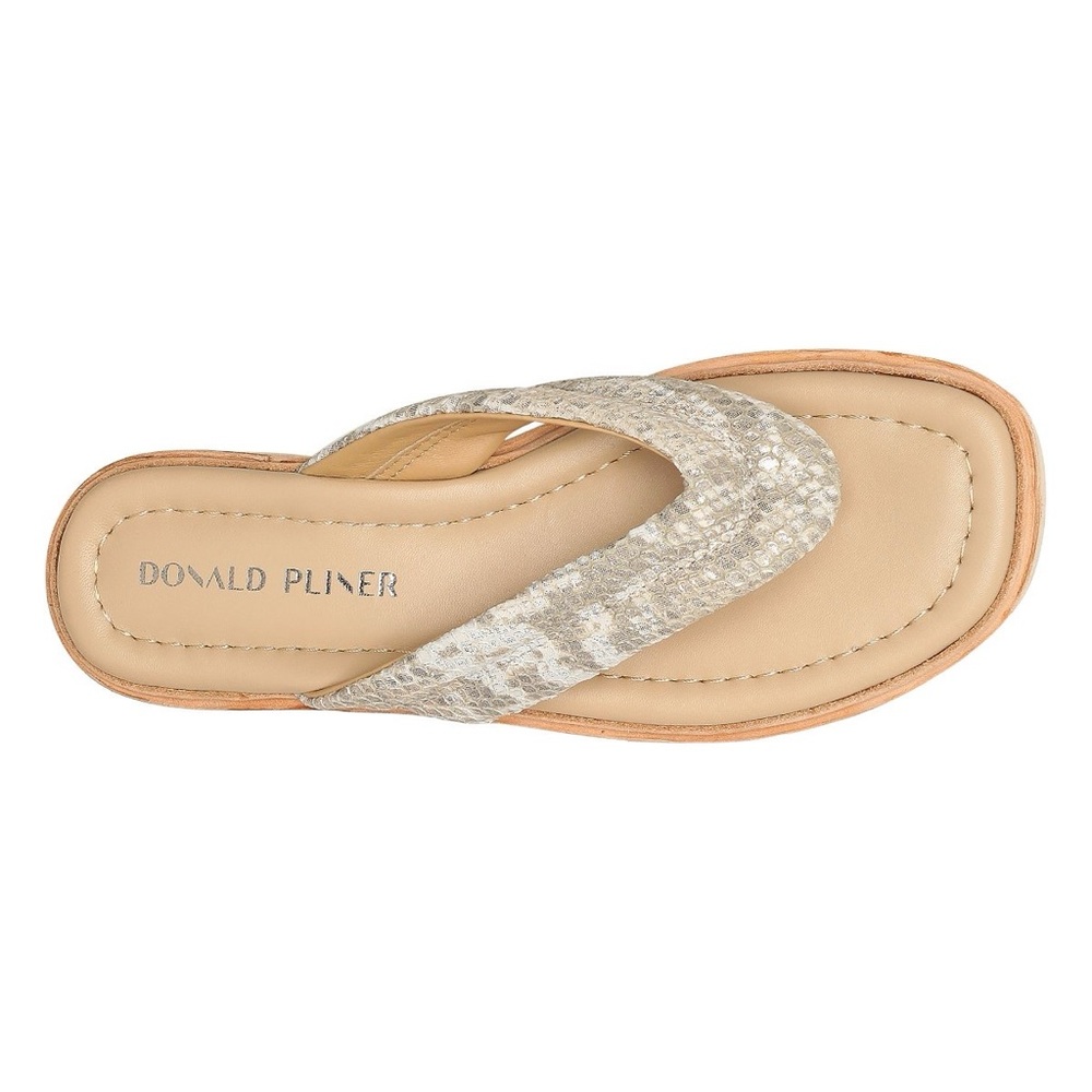 NWOT Donald Pliner Barbera Size 7